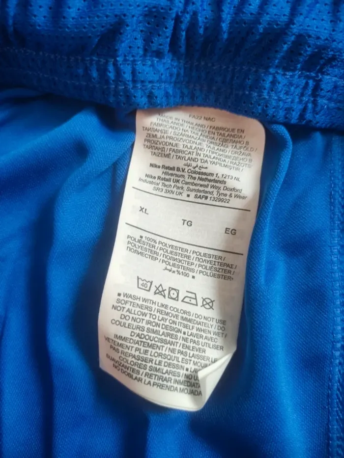 Short de foot France, Nike Authentique Officiel taille Adulte XL Slim, Neuf - photo numéro 9