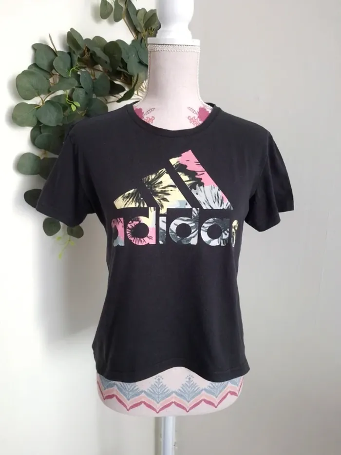 T-shirt Adidas / Taille S