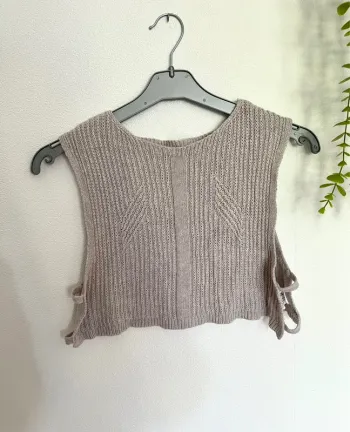 Très beau haut court pour petite fille