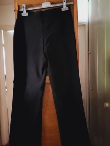 pantalon ajusté, extensible t 42 , neuf