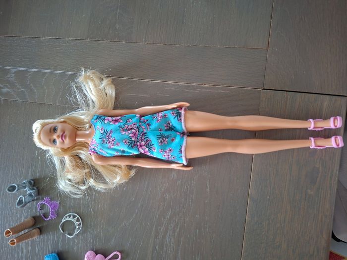 Dressing Barbie - photo numéro 3