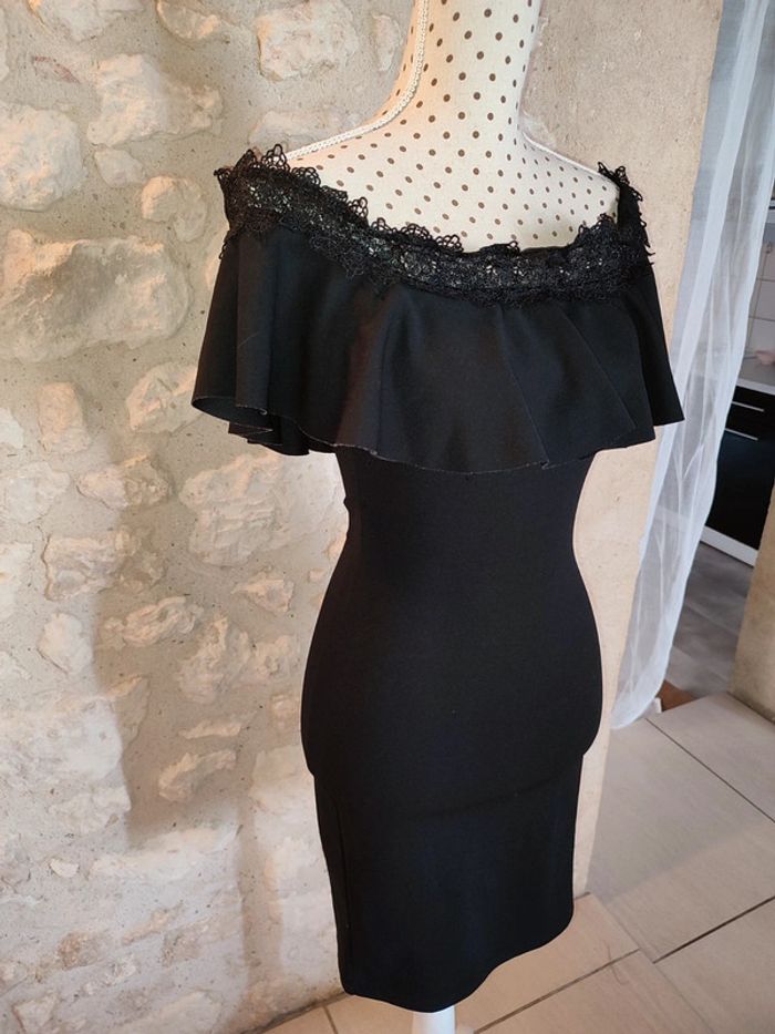 Robe noire - photo numéro 4
