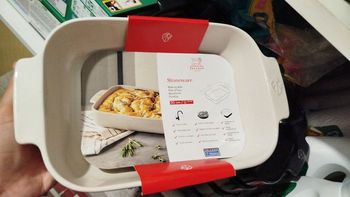 Moyen plan blanc cassé