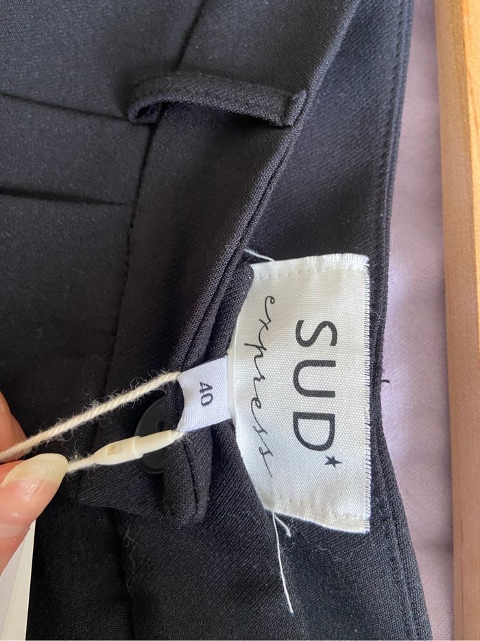 Pantalon noir à pinces taille haute – T40 – Neuf avec étiquette – Sud Express - photo numéro 4