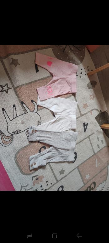 Lot 4 leggings 1 mois