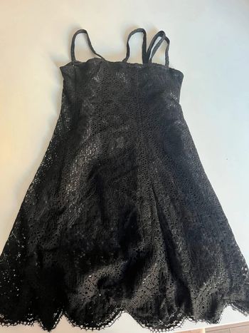 Robe dentelle noire