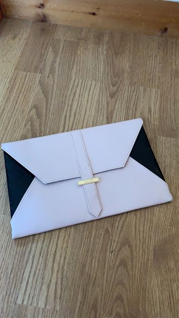 Pochette Nina Ricci rose pale
