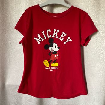 T-shirt rouge Mickey en parfait état 12 ans Disney H&M