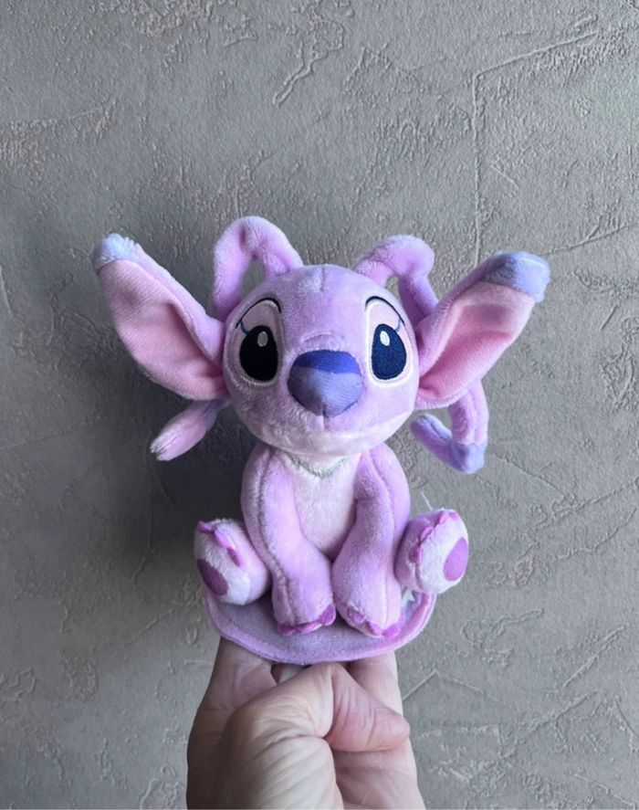 Peluche shoulder /épaule Angel disneylandparis