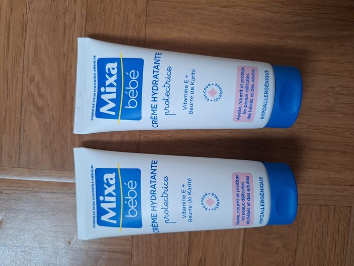 2 Crèmes hydratante protectrice mixa bébé