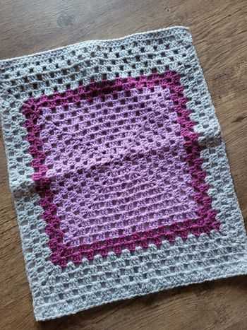 Couverture dessus de lit bébé neuf