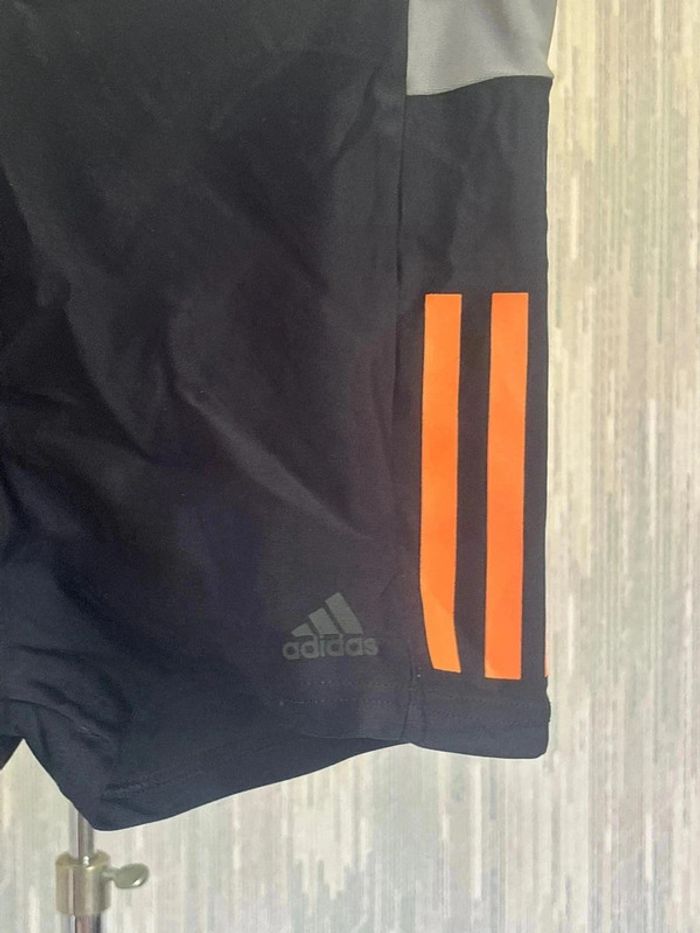 Short de bain taille 13-14ans marque Adidas• - photo numéro 2