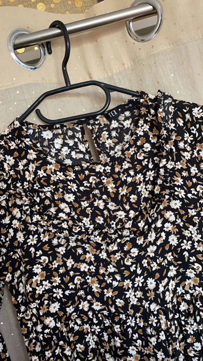 Robe fleurie - photo numéro 2