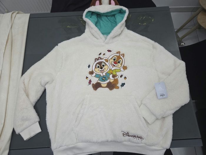 Sweat Polaire logo Disneyland Paris Tic & Tac Winters taille XL +1 cadeau Disney offert