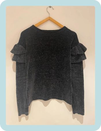 Pull à volants pilou pilou