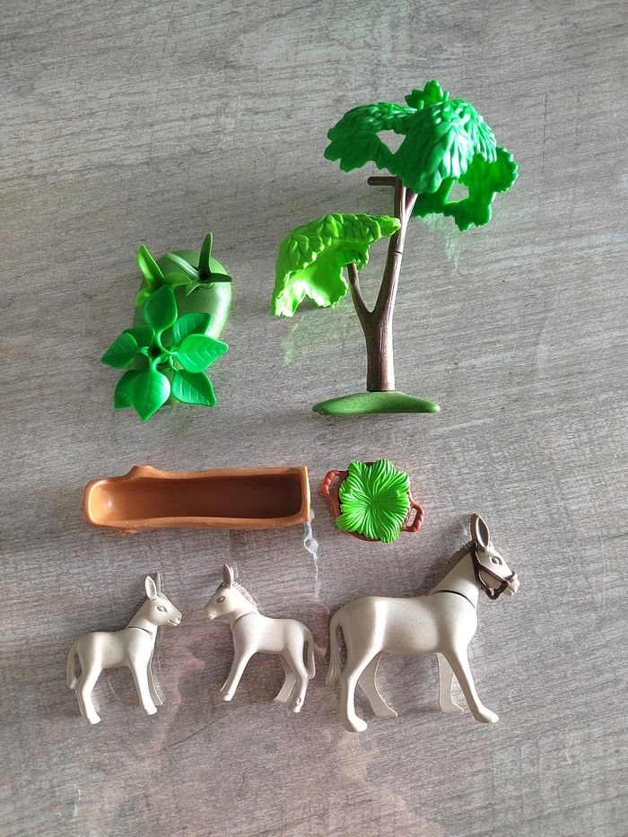 Famille ânes playmobil en très bon état - photo numéro 4