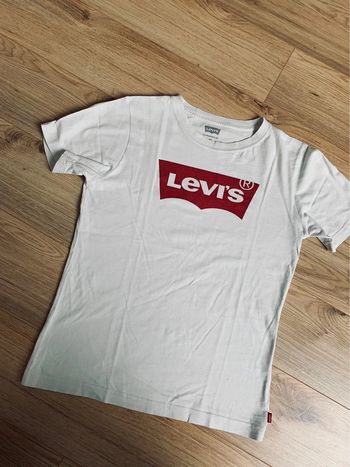 T shirt levi’s