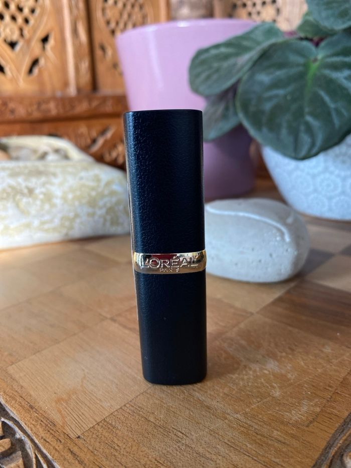 Rouge à lèvres l’Oréal 640 color riche matte - photo numéro 3