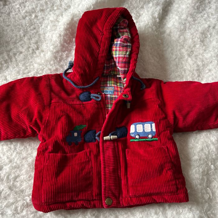 Manteau rouge 6 mois