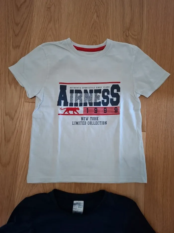 Lot 2 t-shirts 8ans - Très bon état - photo numéro 2