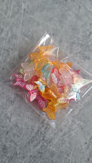 Perles papillon