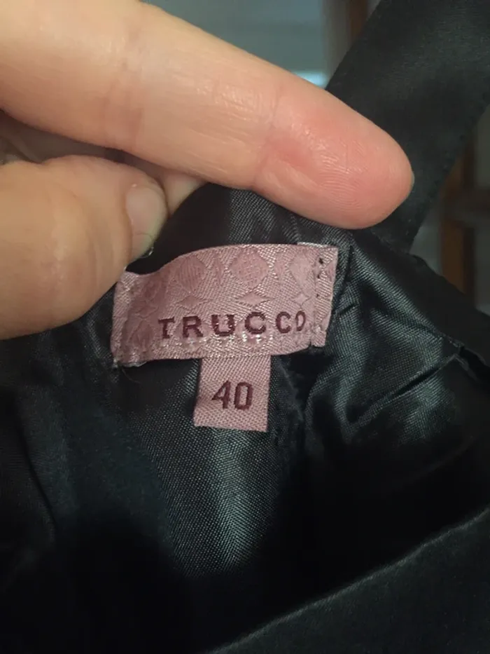 Robe noire à bretelles - photo numéro 4