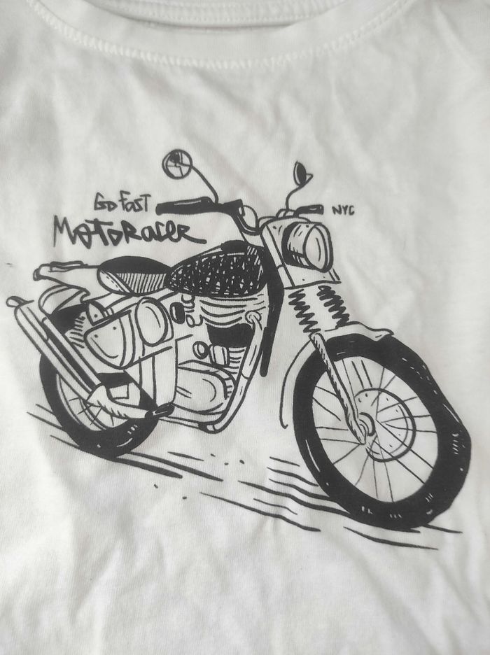 Tee-shirt manches longues garçon 8 ans - photo numéro 2