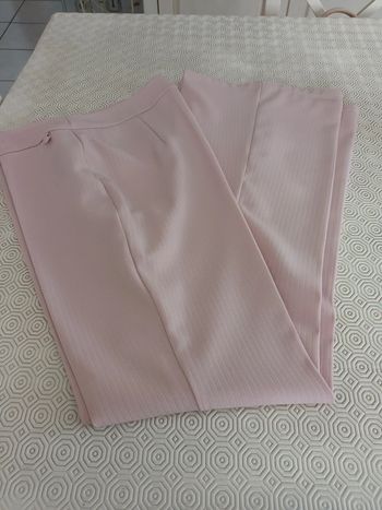 Pantalon rose T 38 large
