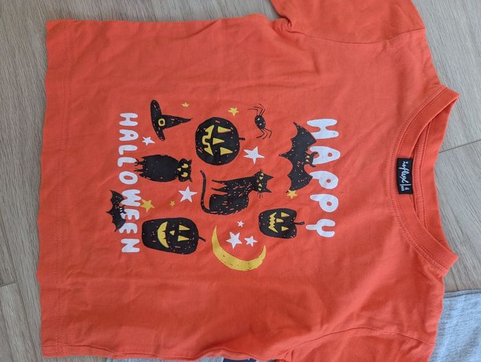 Lot t.shirt 4 ans halloween, dino+ sac - photo numéro 5