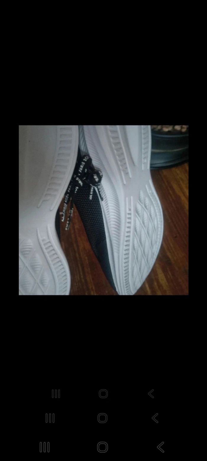 baskets PARIS JO 2024 taille 42 🎁 neuf  🎁 idée cadeau - photo numéro 9