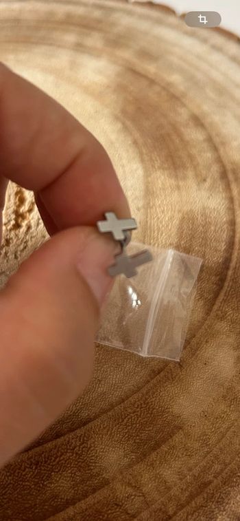 Boucles d’oreille neuves croix acier inoxydable