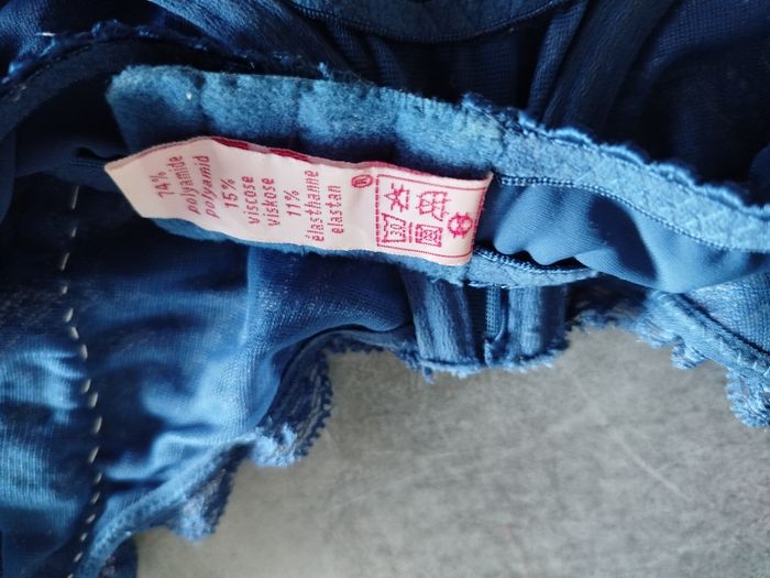 Soutien gorge bleu neuf - photo numéro 3