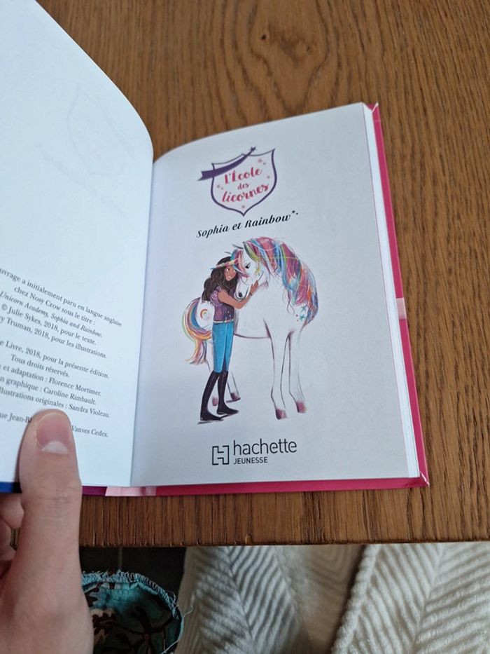 Livre l'école des licornes : Sophia et Rainbow n°1 - photo numéro 5