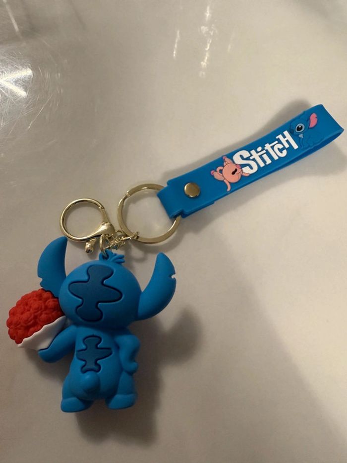 Porte-clés Lilo & Stitch neuf - photo numéro 2