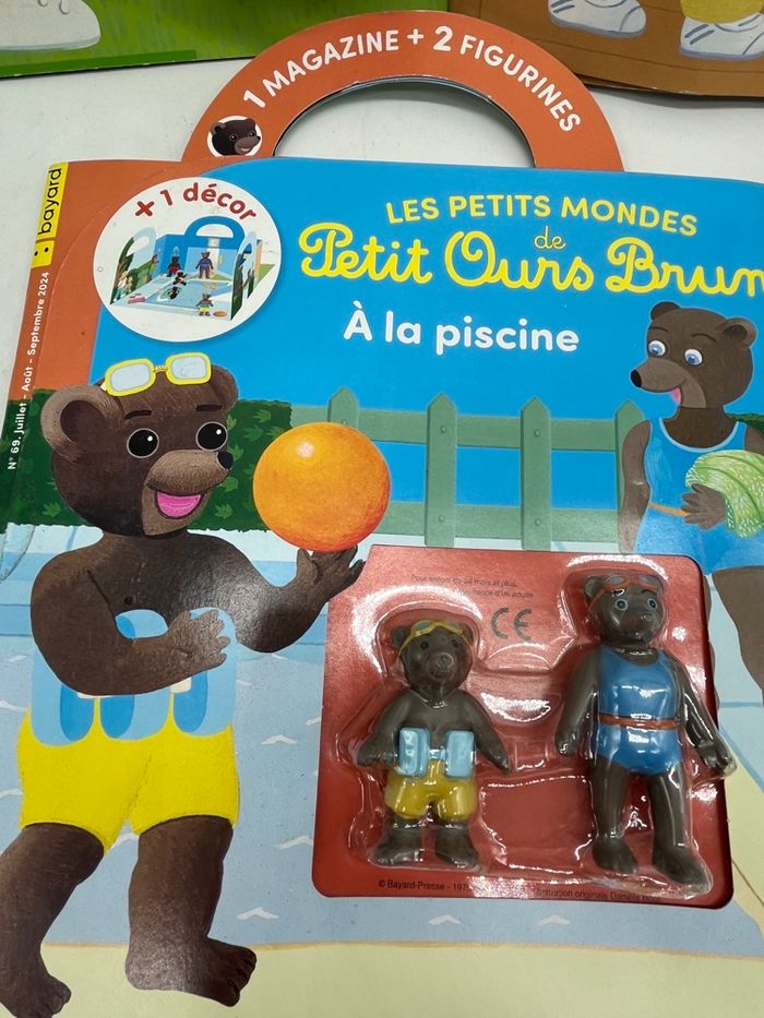 Lot de 3 livres magazines les petits mondes de Petit ours brun avec ces figurines Neuf À la piscine À la boulangerie / Au manege Le lot n'est dissociable - photo numéro 3