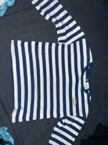 Tee shirt manche longue tape à l’œil