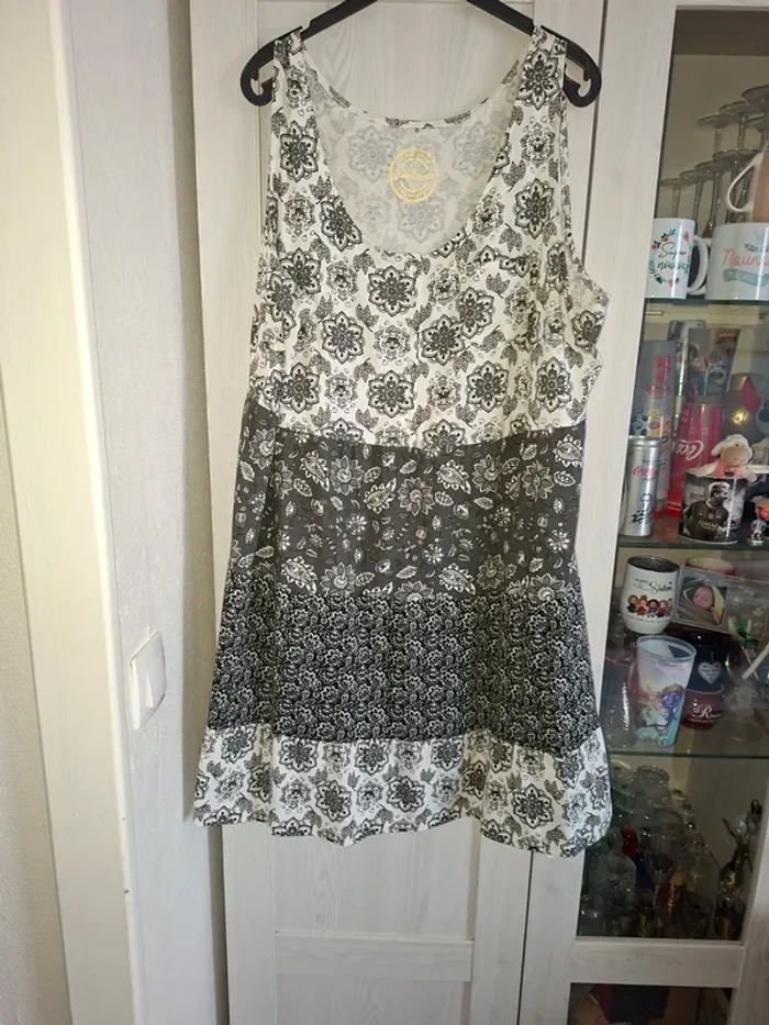 Robe à bretelles