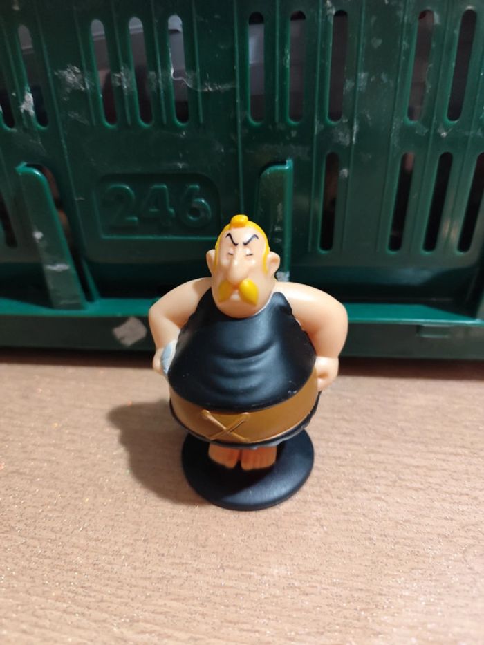 Figurine asterix 02