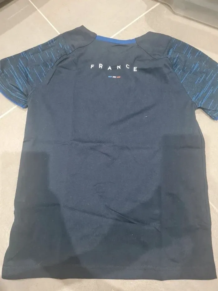 Tee shirt - photo numéro 2