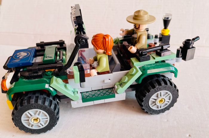Lego - Jeep set 75935 - baryonix - photo numéro 7