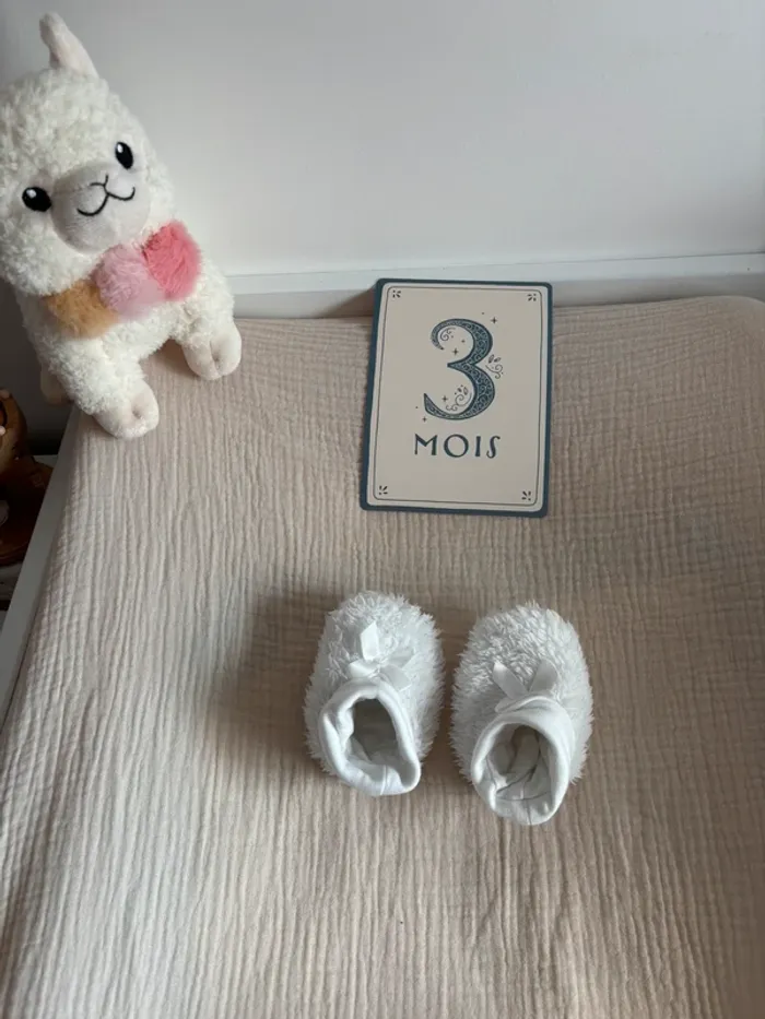 Chaussons blanc taille 3/6 mois - photo numéro 4