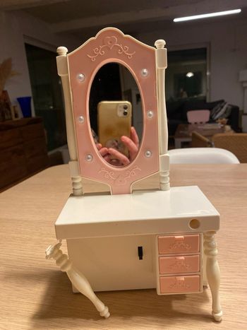 Coiffeuse Barbie Mattel