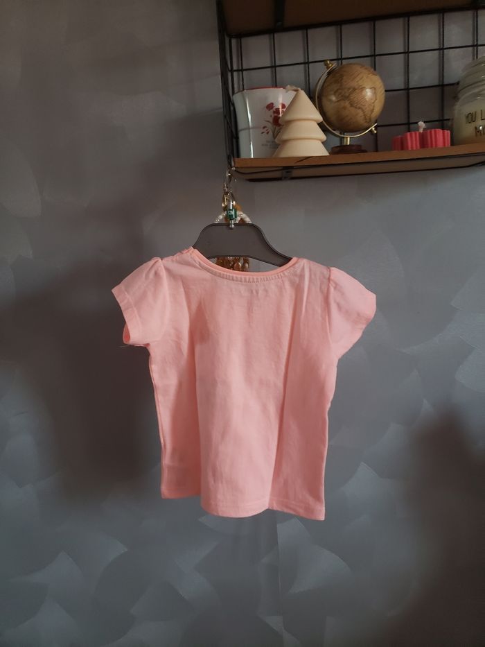 Teeshirt 🎀 Primark 9-12 mois 1€ - photo numéro 4