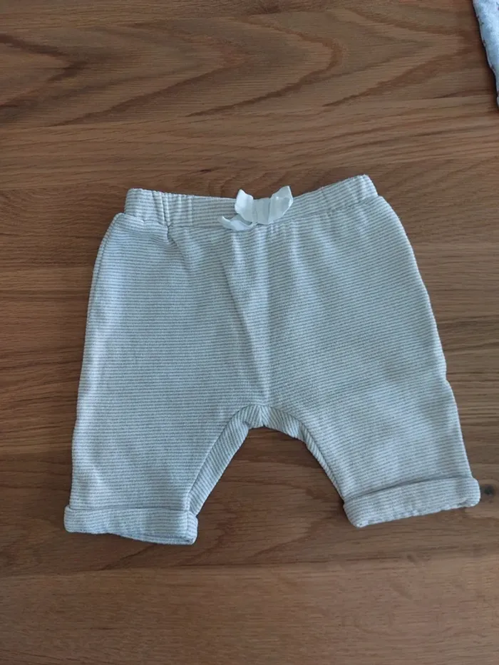 Lot 2 pantalons - photo numéro 5