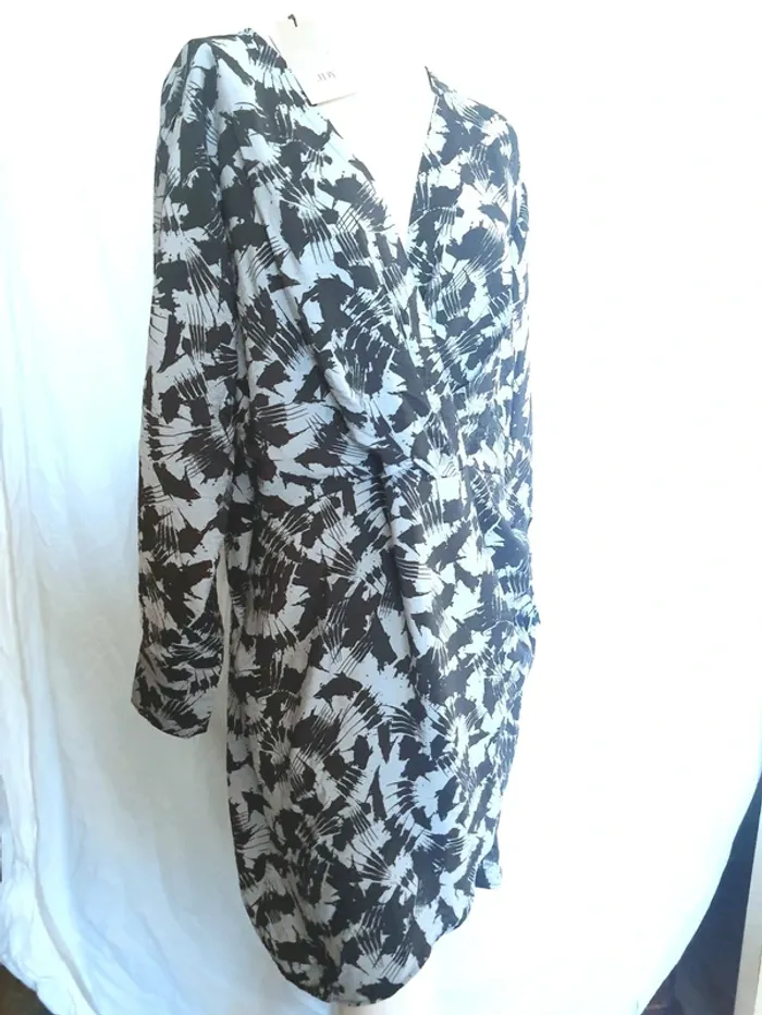 Robe clase 44/46 - photo numéro 3