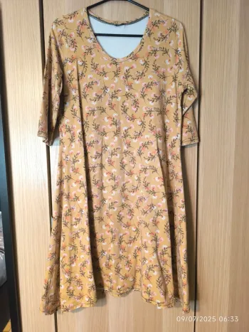 Robe jaune fleurie (42)