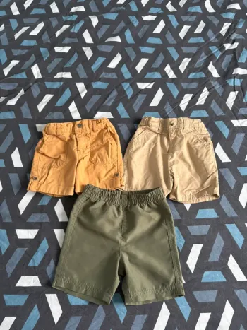 3 shorts 18 mois