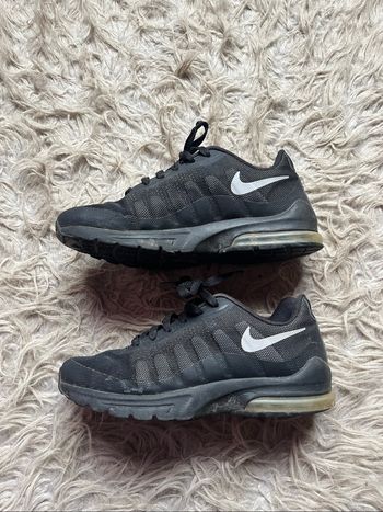 Baskets noir