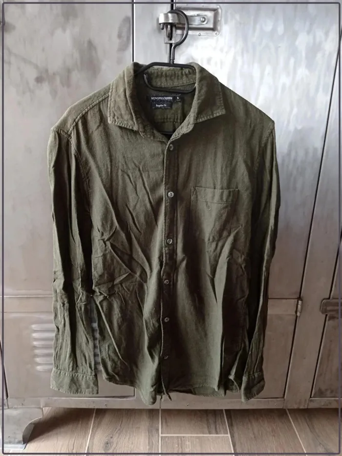 Chemise homme kaki regular fit taille S Monoprix bon état
