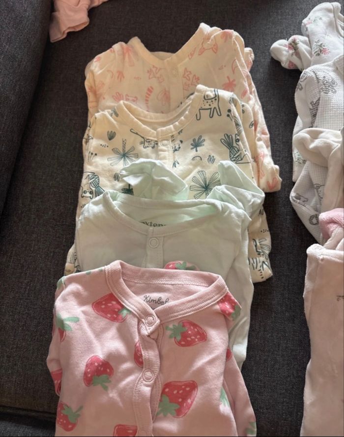 Lot pyjamas bébé 0 - photo numéro 3